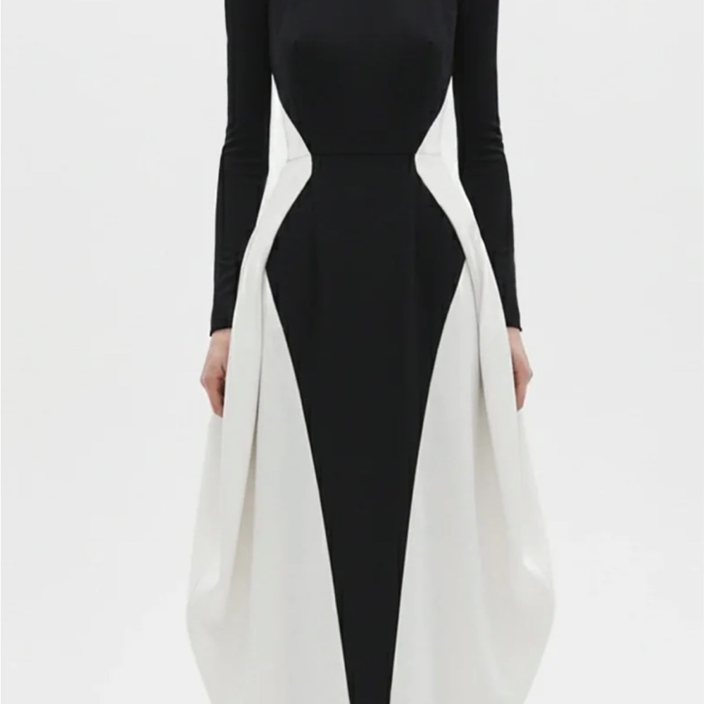 JW PEI Black and White Long Sleeve Panel Dress